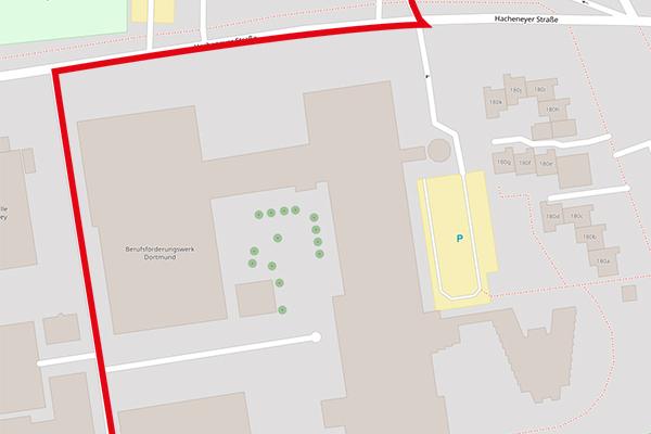 Wegbeschreibung auf einer Karte, die zur Sporthalle führt, markiert durch eine rote Linie.